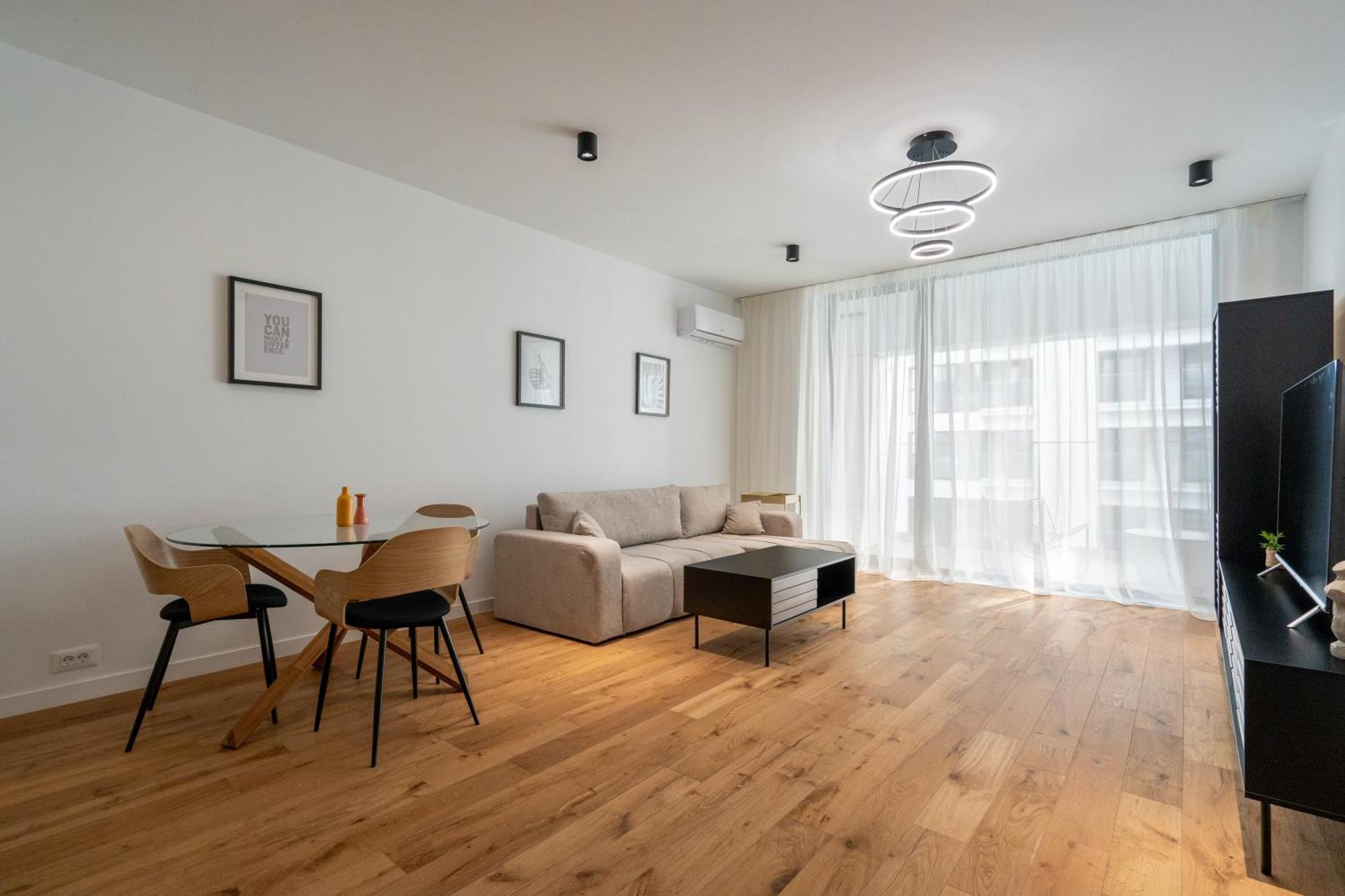The Bronze Loft - One Cotroceni * Bucureşti