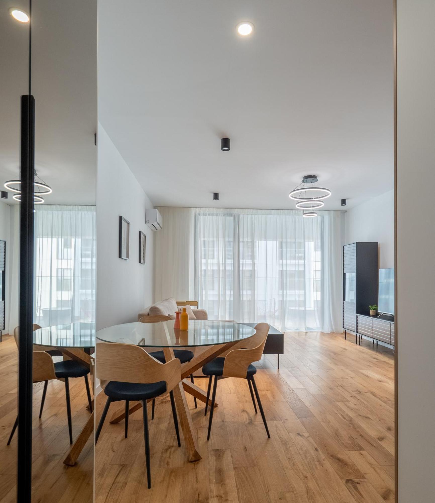 The Bronze Loft - One Cotroceni *