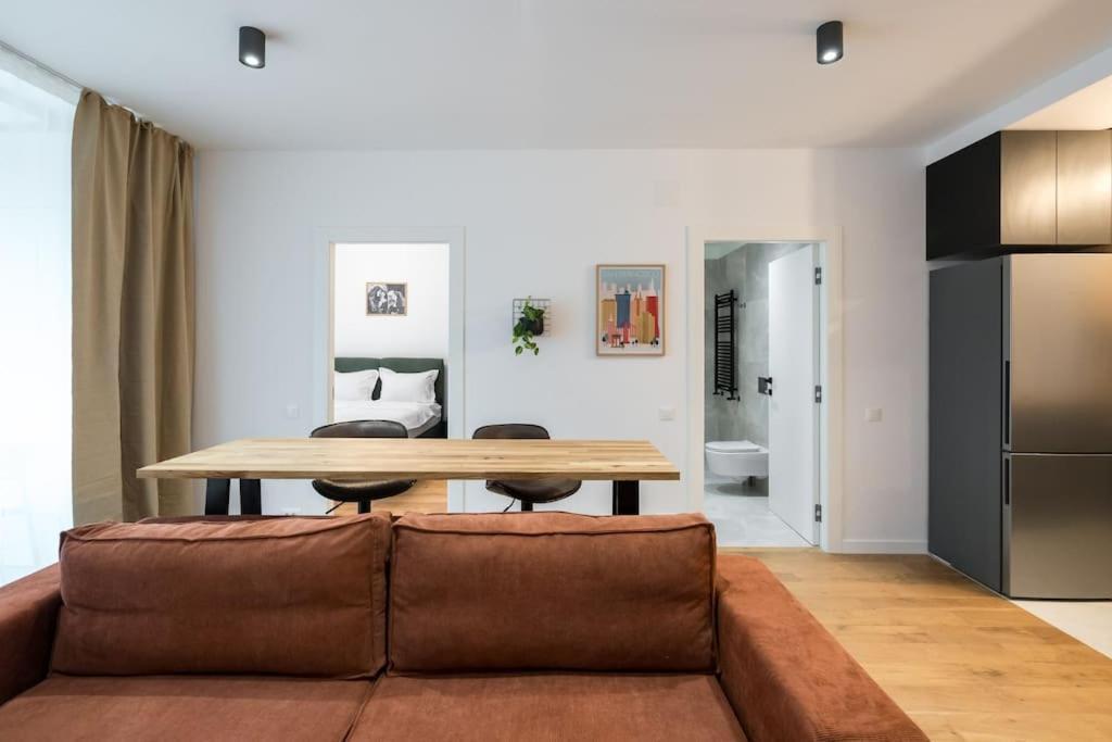 The Bronze Loft - One Cotroceni * Bucureşti